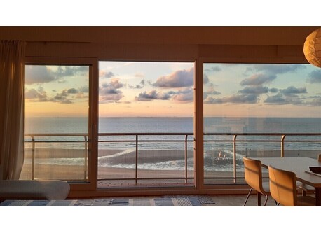 Flat with sea view