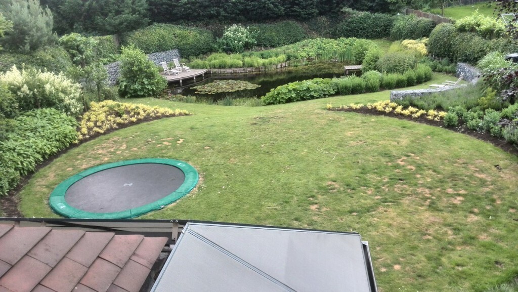 garden view from the second floor the trampoline is not there anymore