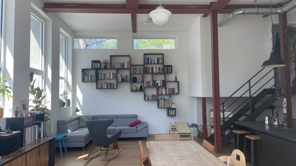 Livingroom and kitchen