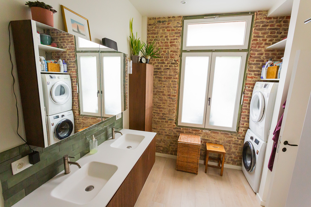 brand new bath room