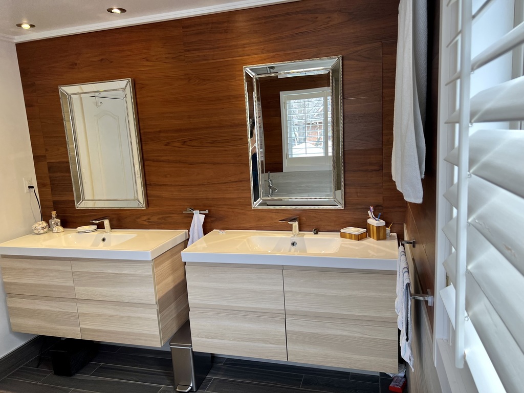 ensuite bathroom