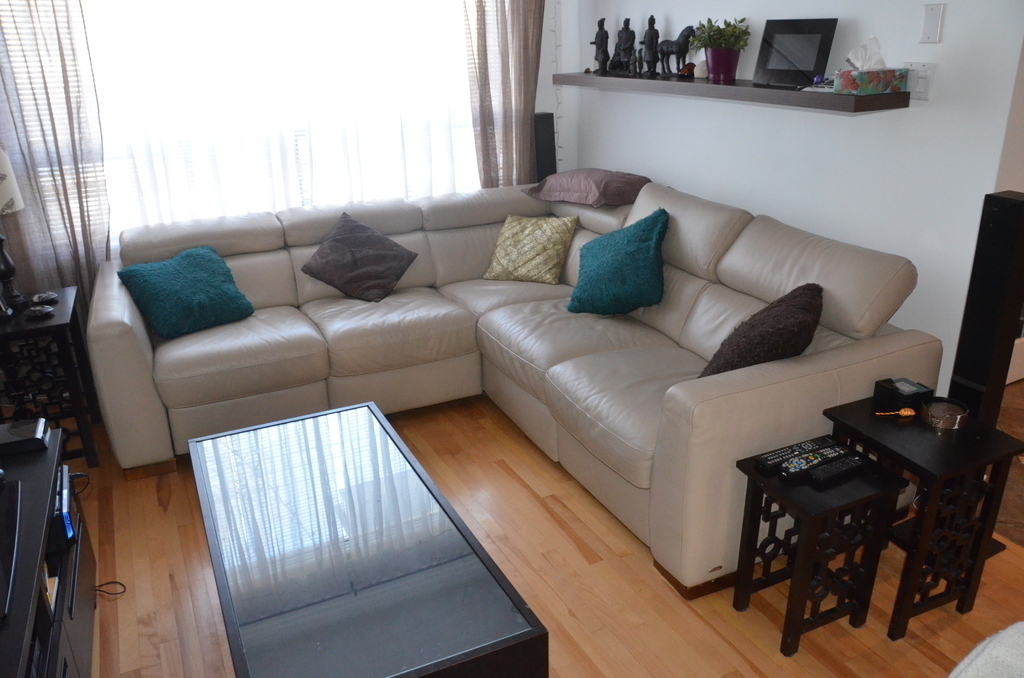 Ground floor: Living room 