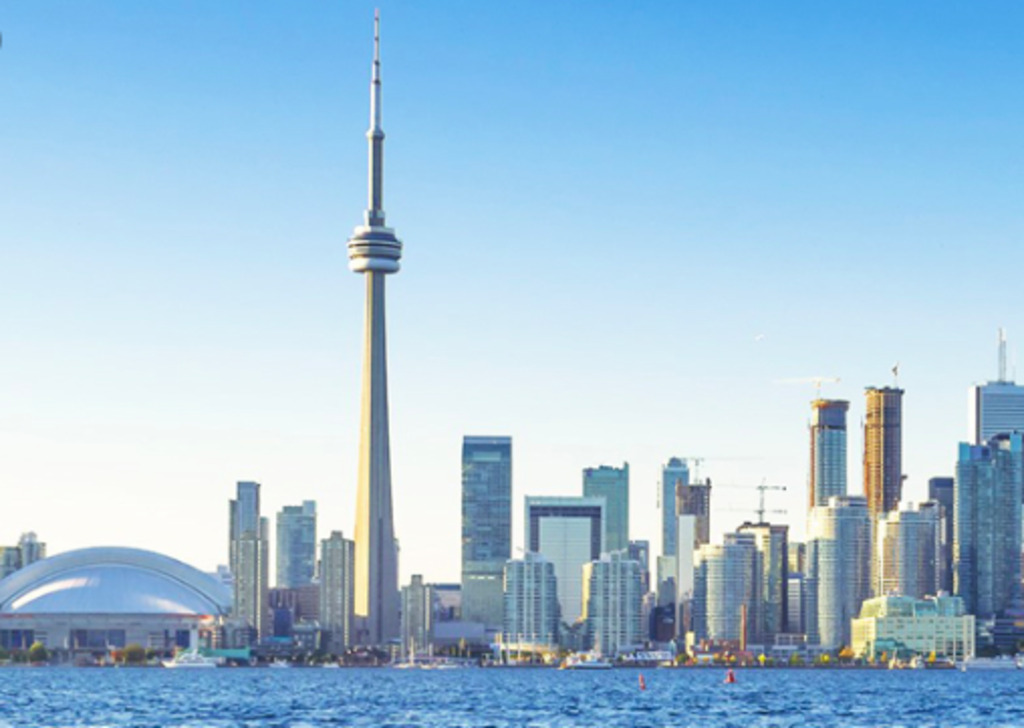 CN Tower, Toronto  (1.5 hrs)
