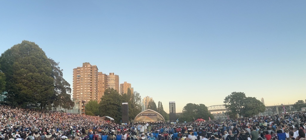 Free music concert at Sunset Beach, City of Vancouver. 10 km from our home.