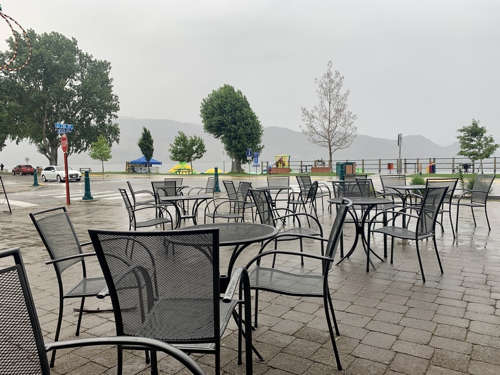 outside Bliss Bakery on a rare rainy day