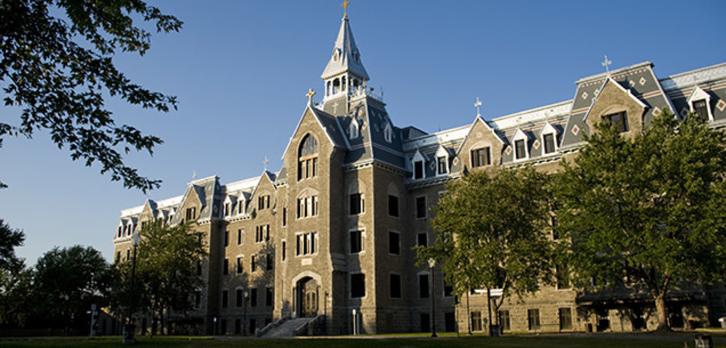 Sainte-Therese College / Collège de Sainte-Thérèse