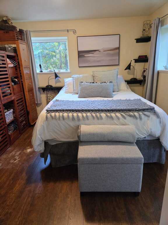 Primary bedroom.