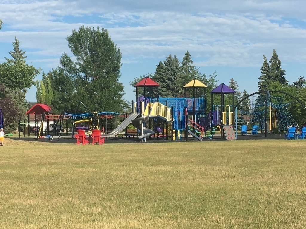 260 meters to this park.  There are multiple parks within walking distance from our home.