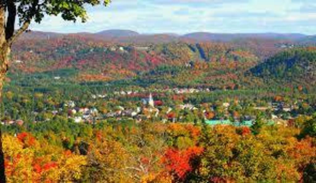 Notre village en automne\ our village fall time