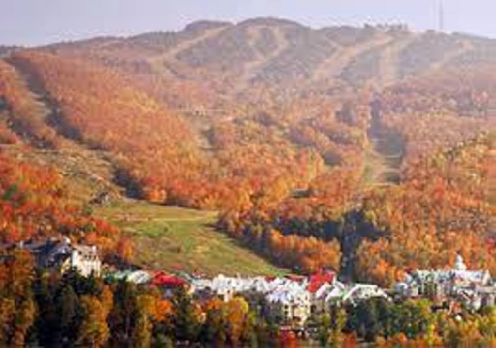 vue station de ski en automne