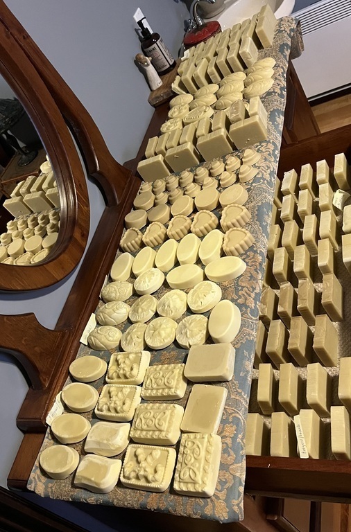 nos savons artisanaux aux huiles essentielles 