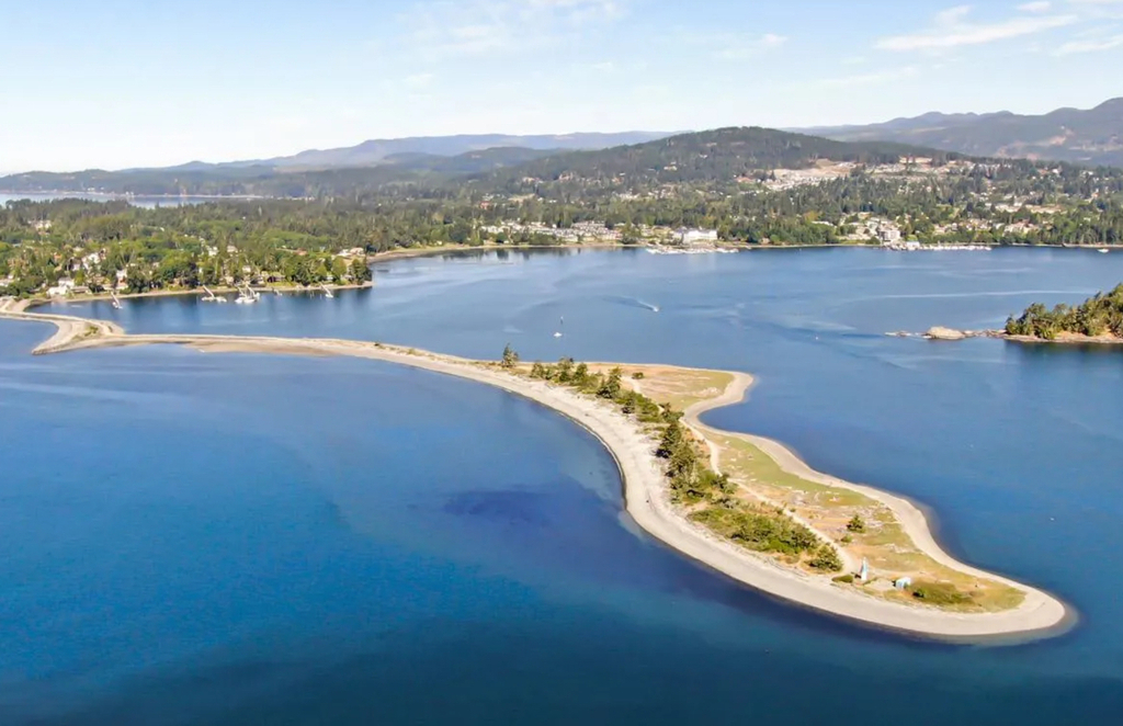 Whiffen spit 12 min walk from home