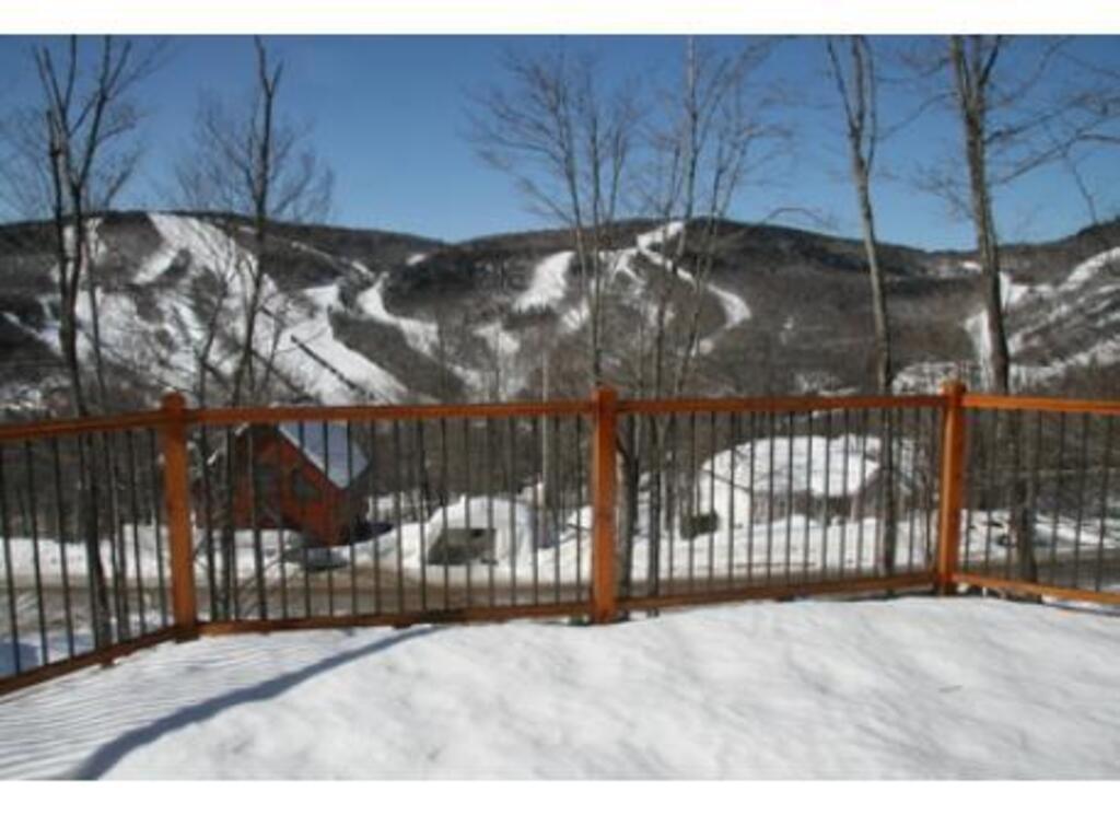 La montagne de Stoneham en hiver