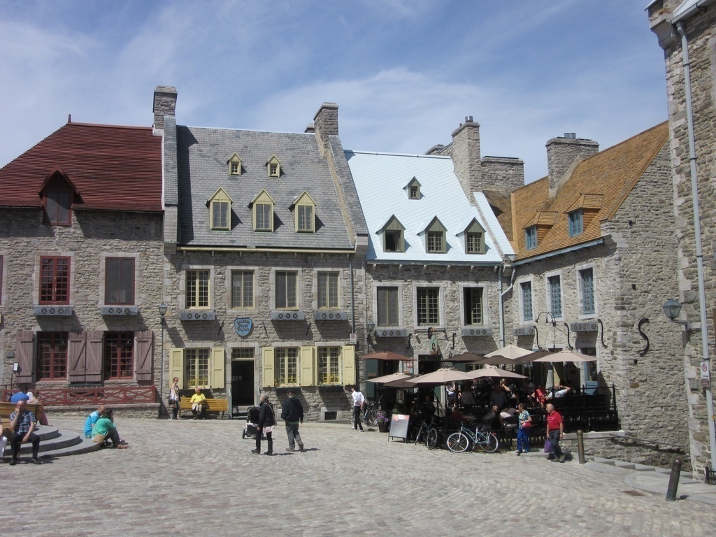 Balade dans le Vieux-Quebec, place royale