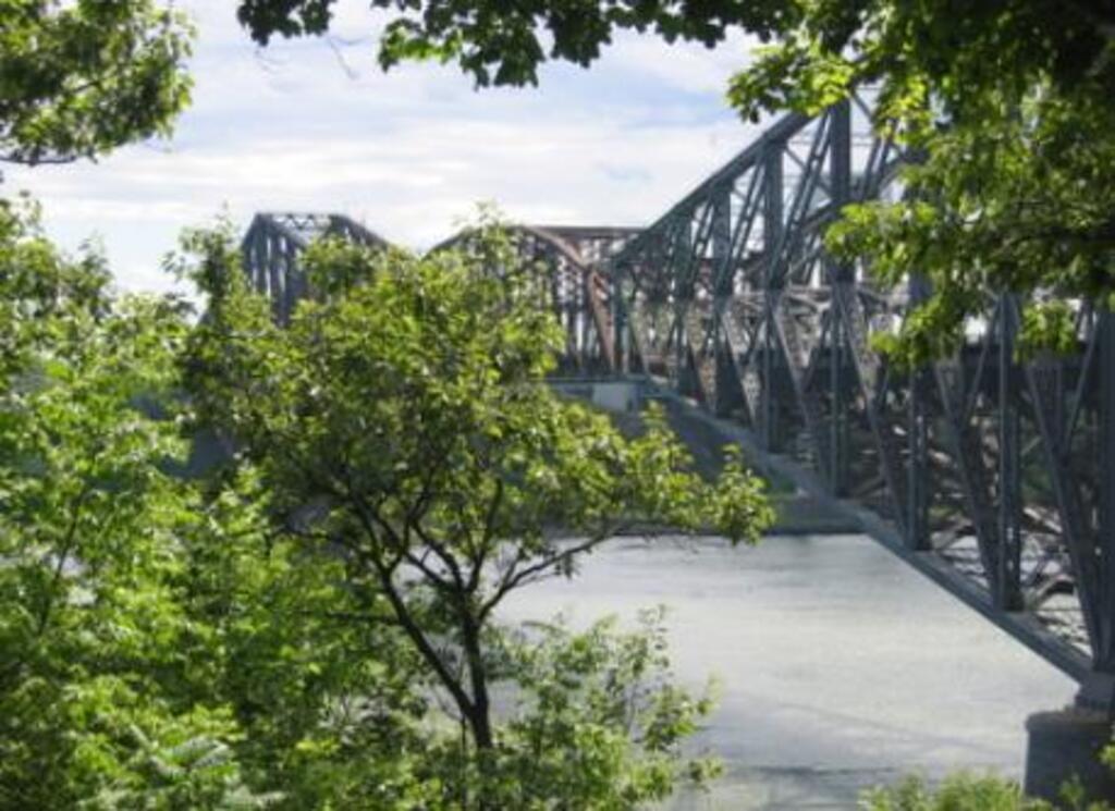 Le pont de Quebec