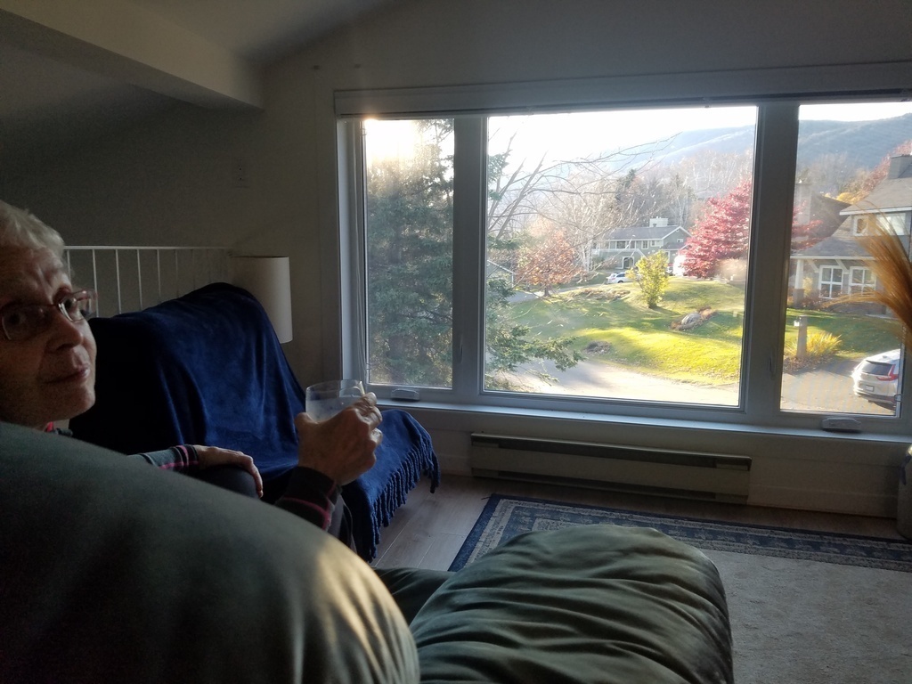 Mezzanine avec vue vers le Mont Sainte-Anne