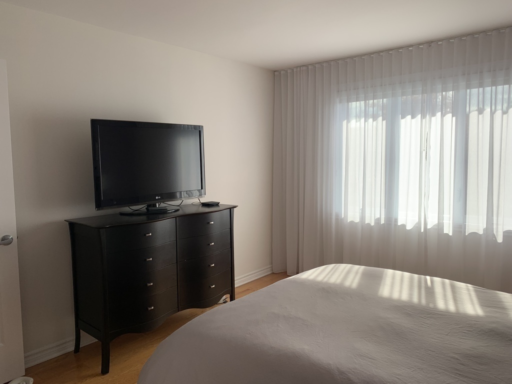 TV dans chambre des maîtres