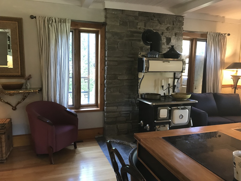 Cuisine, fauteuil et causeuse