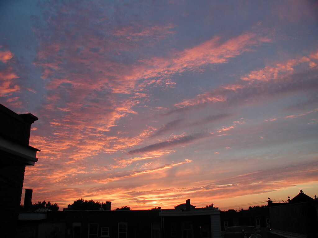 Sky at sunset viewed from the terrace / Coucher de soleil vu de la terrasse