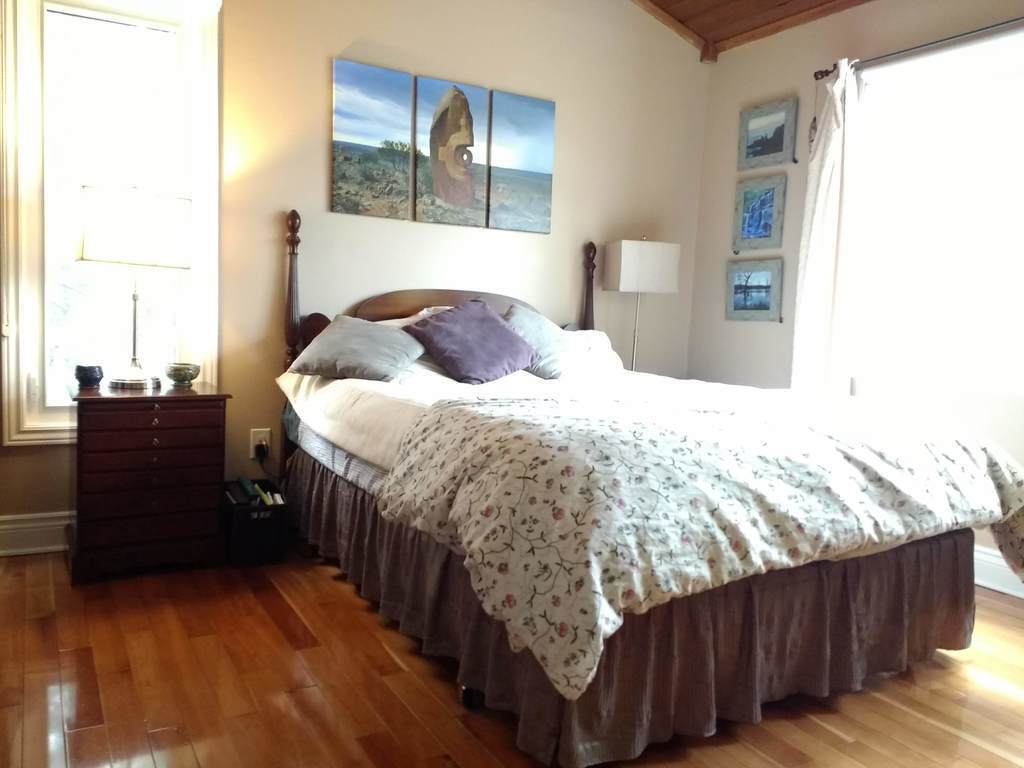 Main bedroom with catherdral ceiling