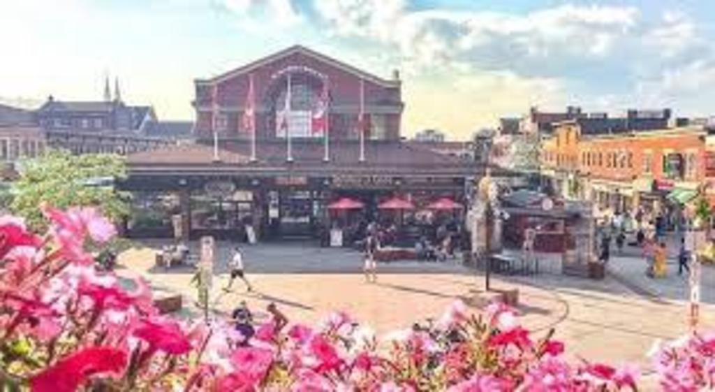 Byward market, Ottawa- restaurants, market, festivals and nightlife