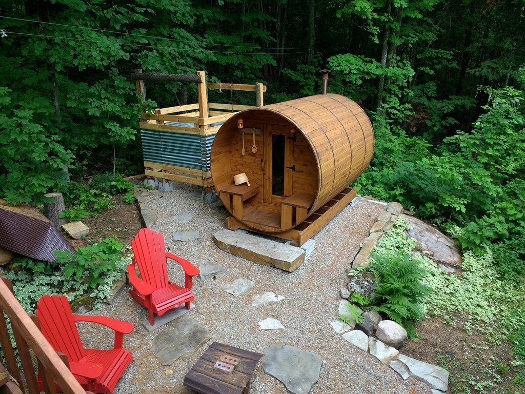 Sauna and outdoor shower