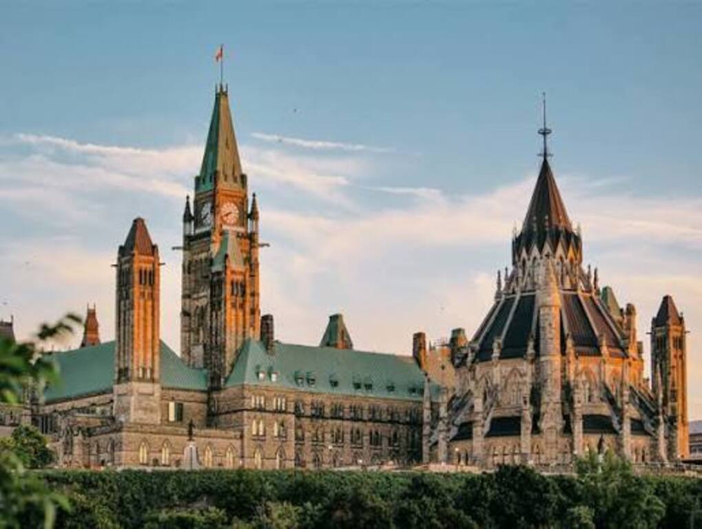 The Ottawa Parliament Buildings, twenty minute drive