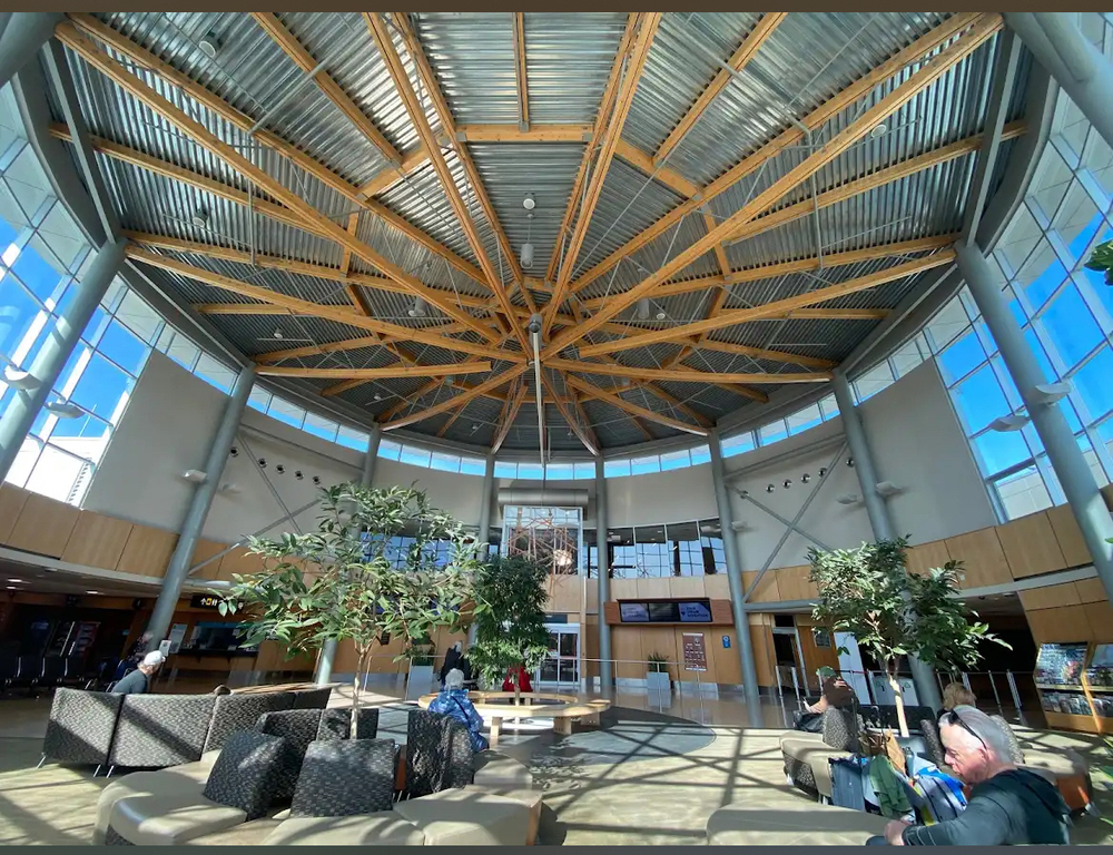 Victoria Airport - small but lovely