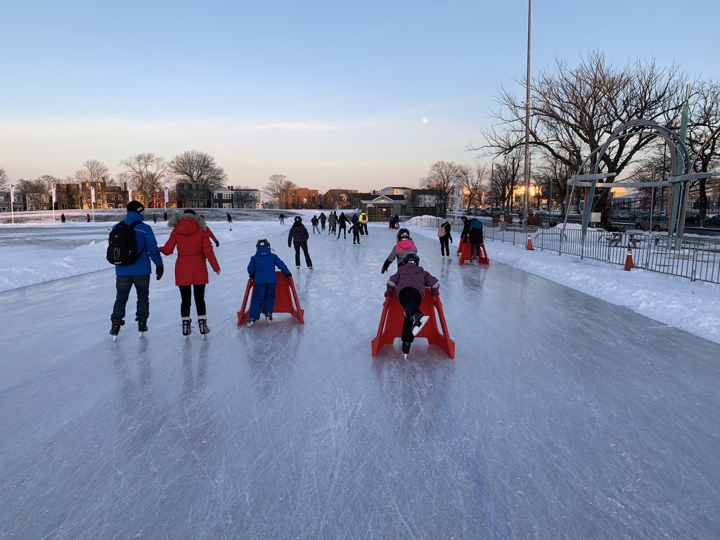 Winter skating at the Oval (free skate rentals, 15 min walk) 
