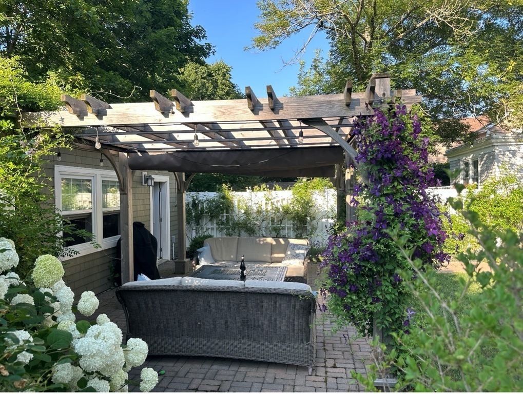 Private fenced back yard