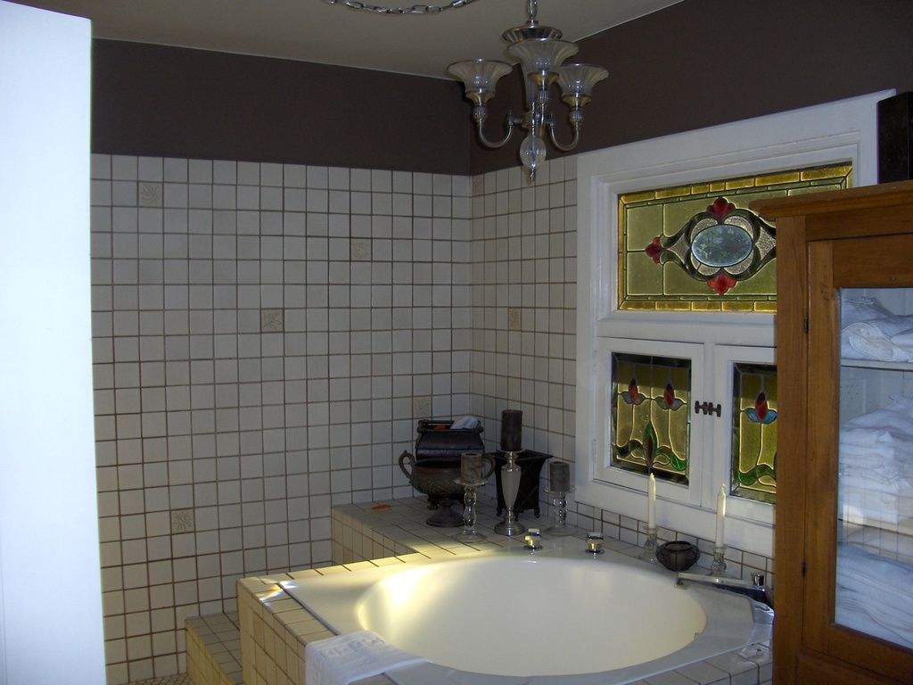 Main floor bathroom 