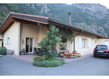 A nice house in the Swiss Alps