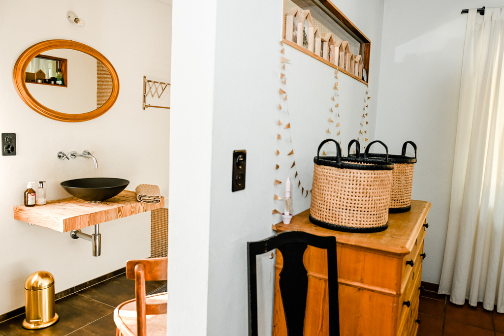 parents room with bathroom