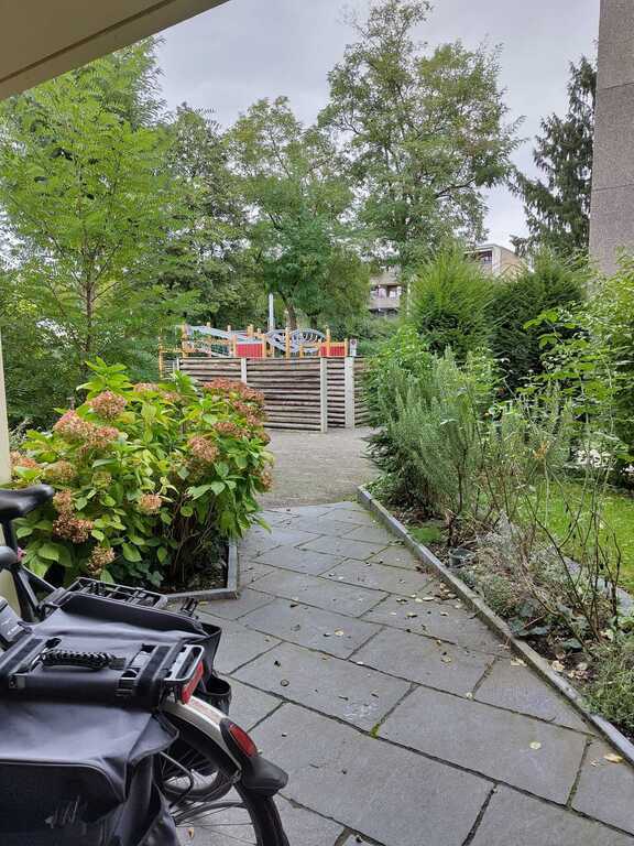 Unser Vorgarten / Spielplatz