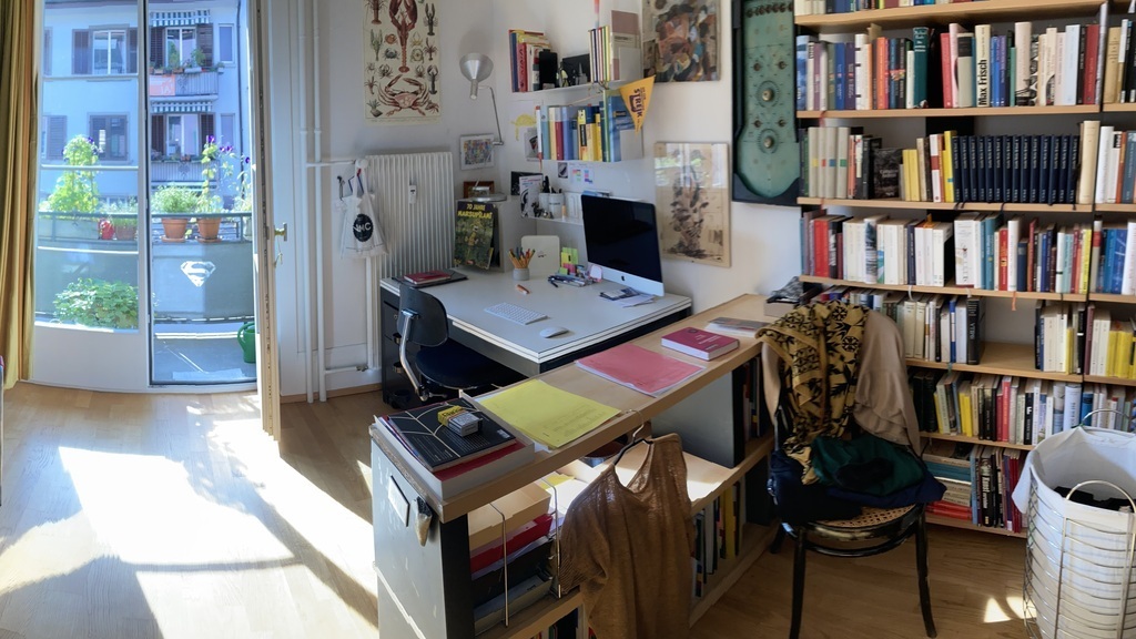 Schlafzimmer 1 (bedroom)