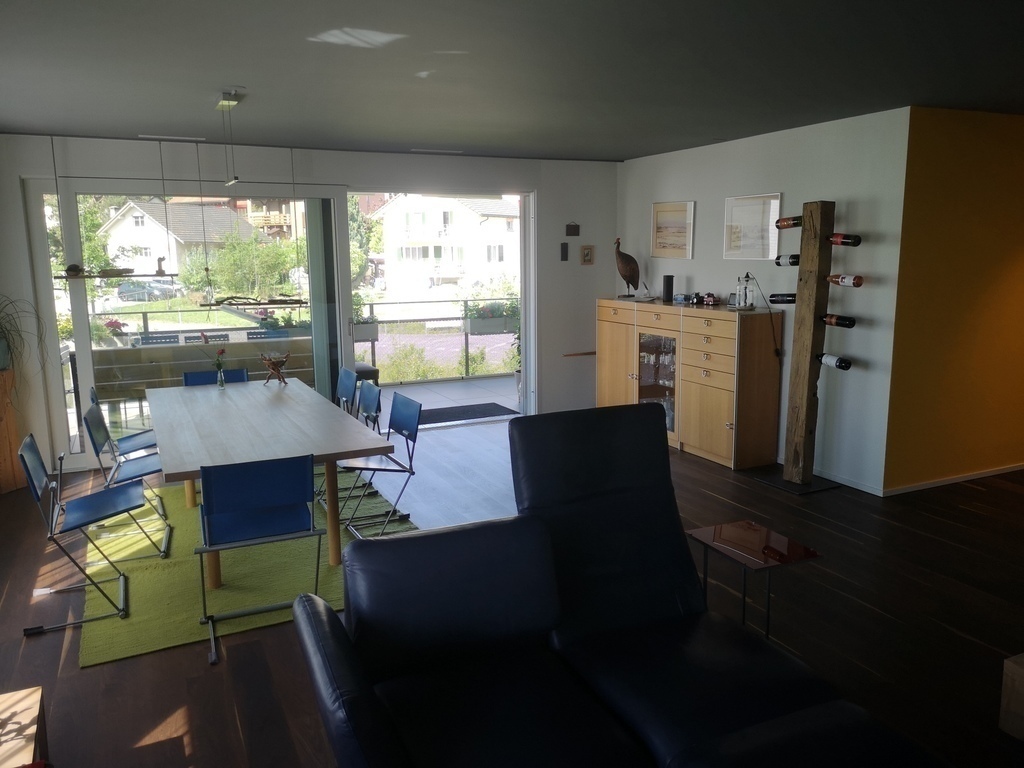 Wohnzimmer - Essen - Zugang zum Balkon