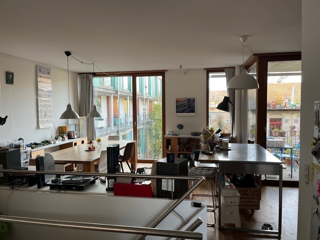 Kitchen and living room_entrance, 2nd floor