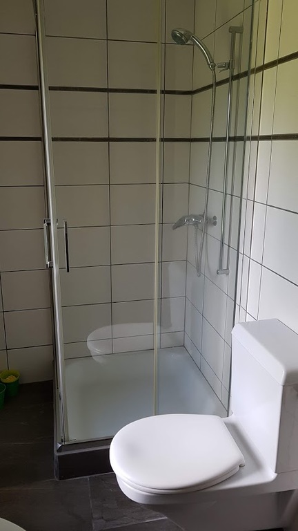 Bathroom ground floor