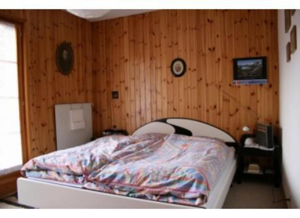 Parents sleeping room