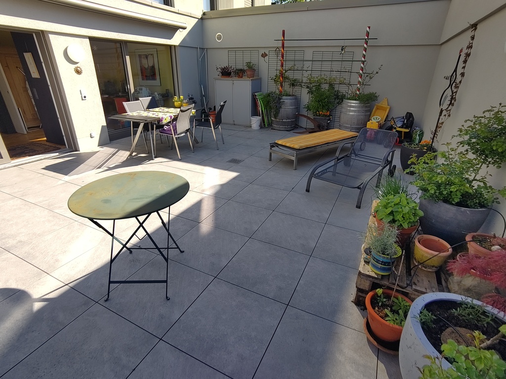 50 m2 Atriumterasse 