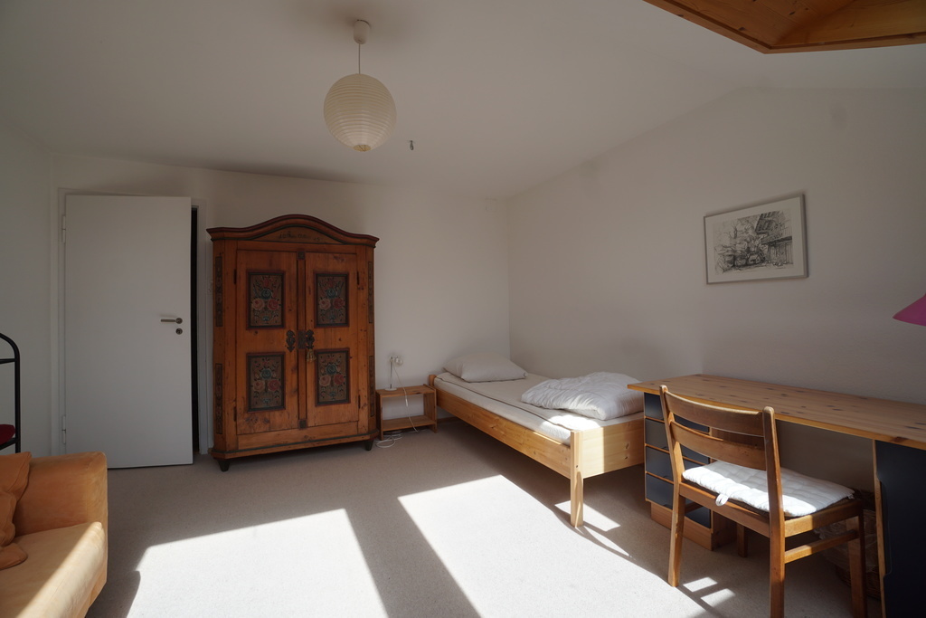  2nd floor bedroom 2 (bed 90cm wide)