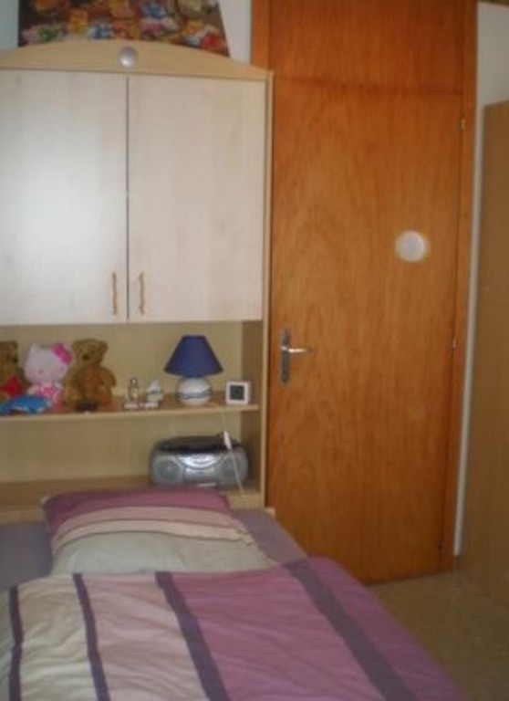 The first room with 1 bed