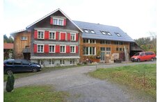 neue helle Wohnung in Landwirtschaftsgebäude (rechte Seite)