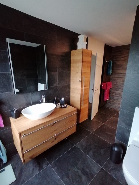 Ensuite bathroom
