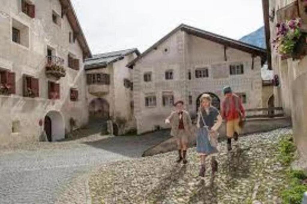 Schellen-Ursli, not a cowboy but a famos goat boy