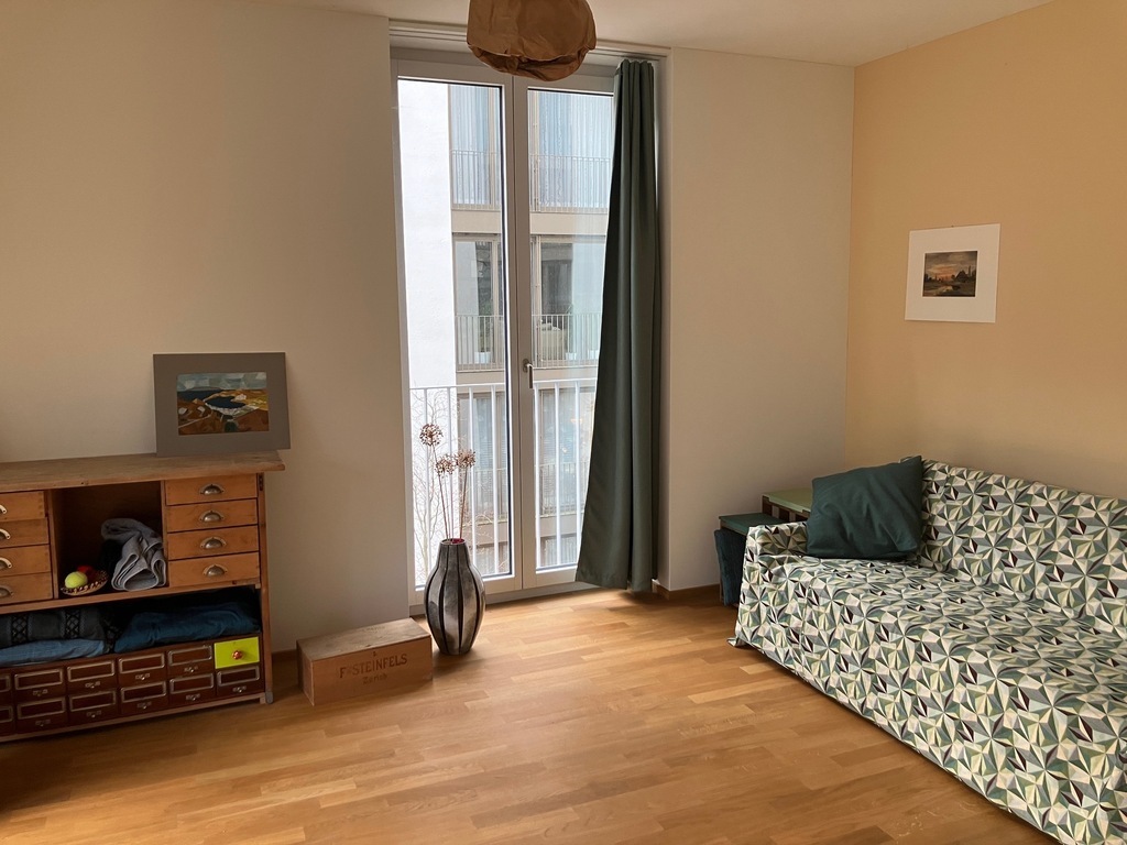 Zweites Schlafzimmer mit Sofa zum ausziehen für 2 Personen.