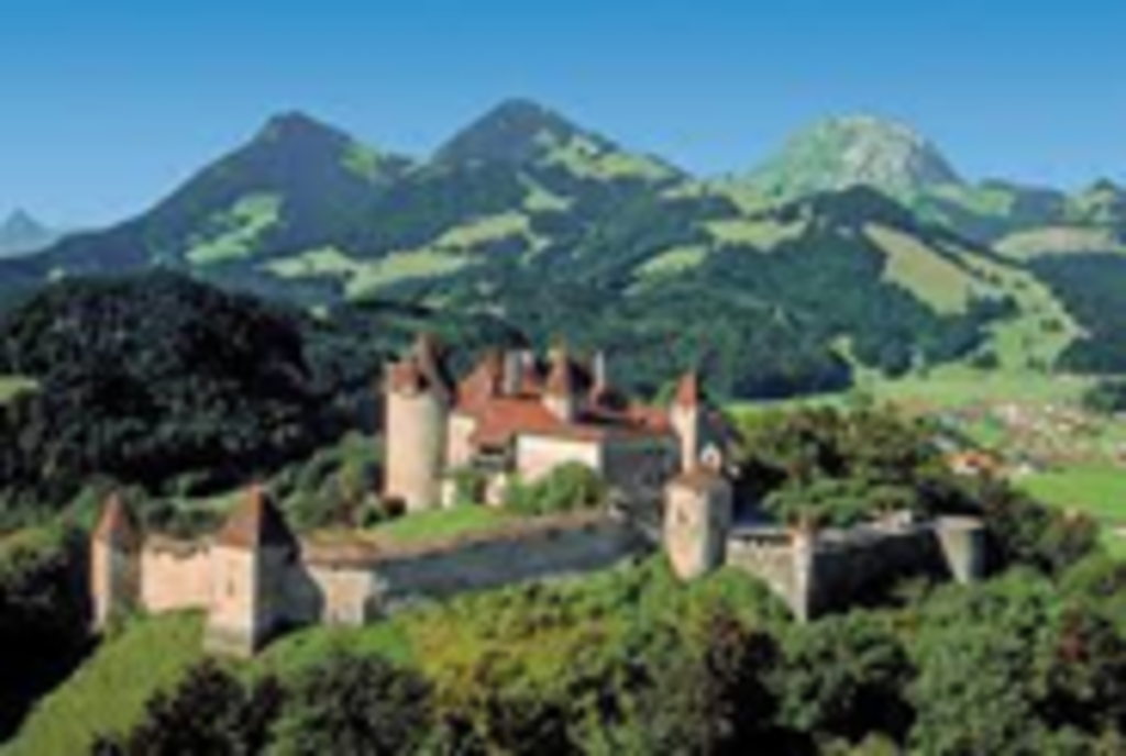 Château de Gruyères (45 minutes by train/car)