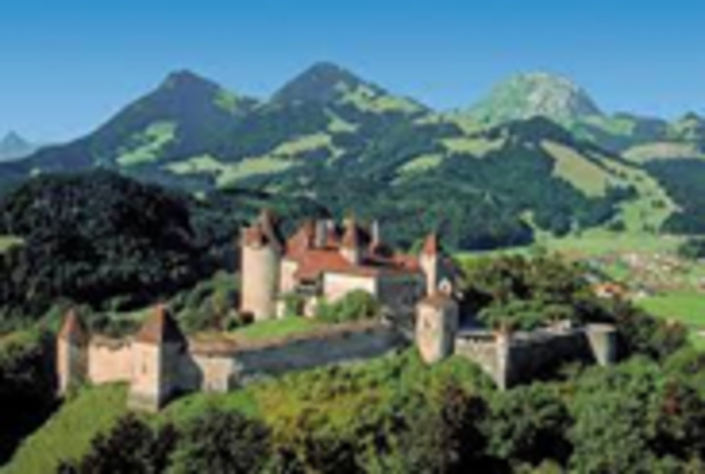 Château de Gruyères (45 minutes by train/car)