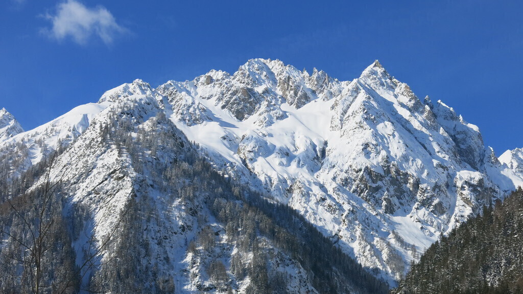 Montagne au dessus de Praz-de-Fort