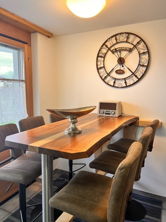 Küche mit Frühstücksbar